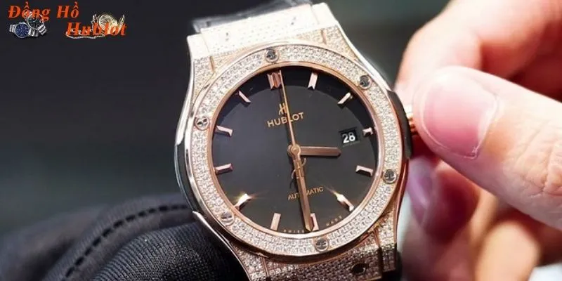 Lưu ý đặt giờ đồng hồ hublot đúng cách
