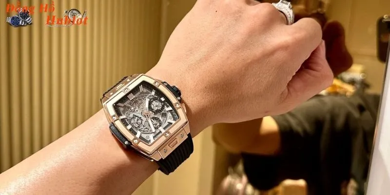 Kính Sapphire với độ cứng vượt trội giúp đồng hồ chống trầy