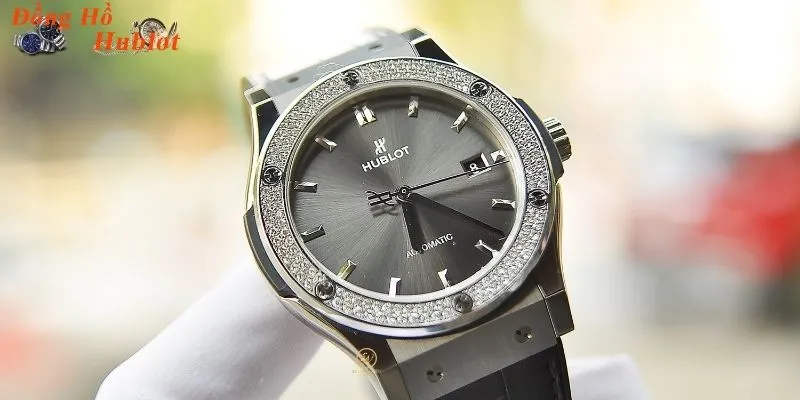 Hublot Classic Fusion Diamond thể hiện phong cách sang trọng và cá tính