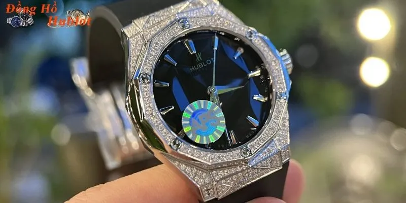 Hublot nam Orlinski Sapphire vẻ đẹp trong suốt và tính tế
